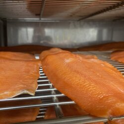 Filet Entier de Truite fumée tranché SANS peau